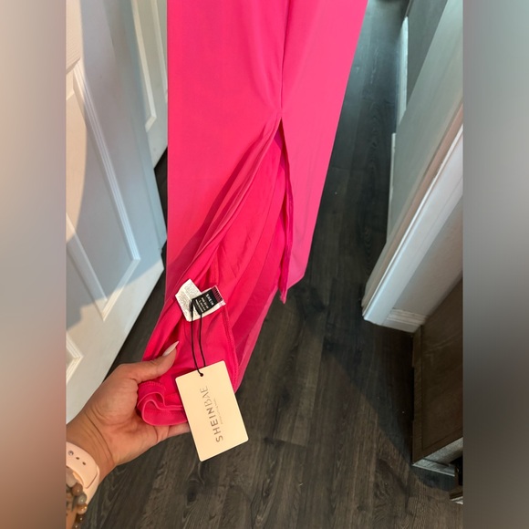 Sushi’s pink long dress - Picture 2 of 5